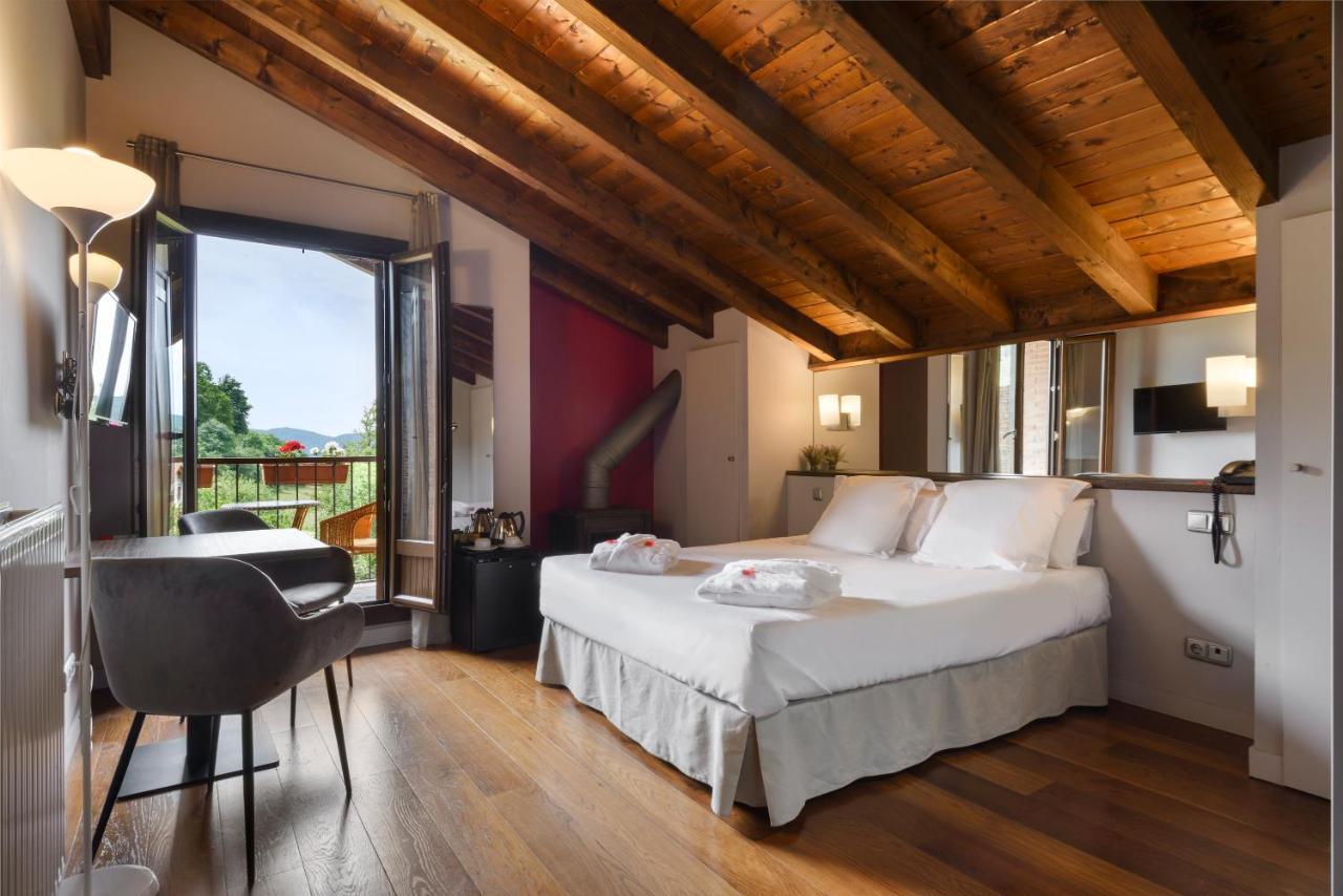 Hotel Rural Iribarnia Lantz Bagian luar foto