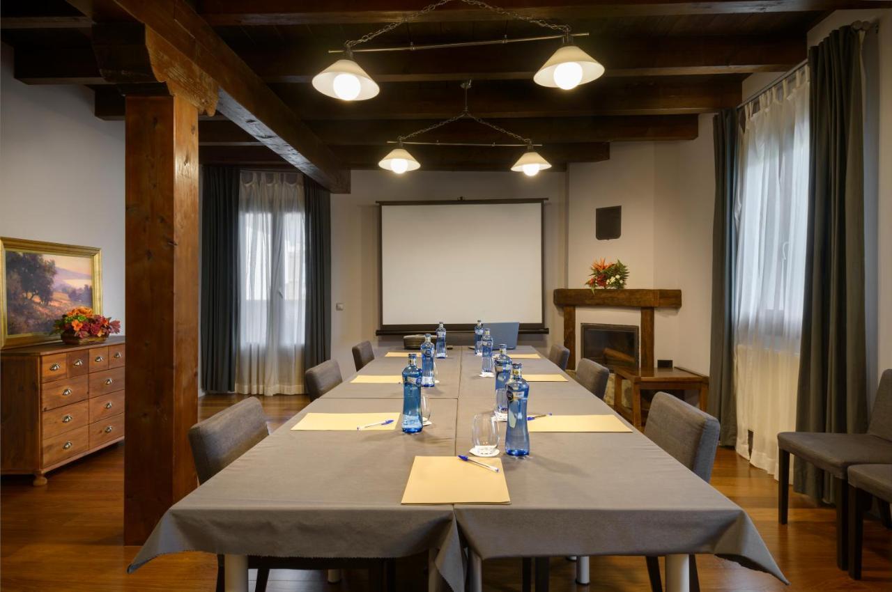 Hotel Rural Iribarnia Lantz Bagian luar foto